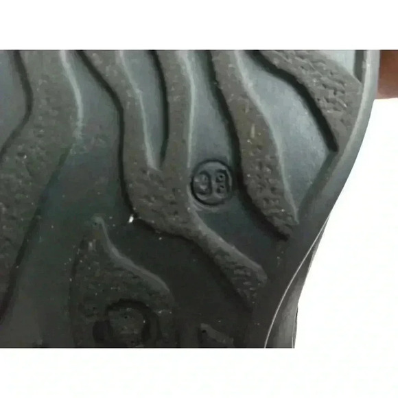 Ecco Womens Size 38 Leather Slip On Black  Strap Sandals Cork U - Picture 7 of 9